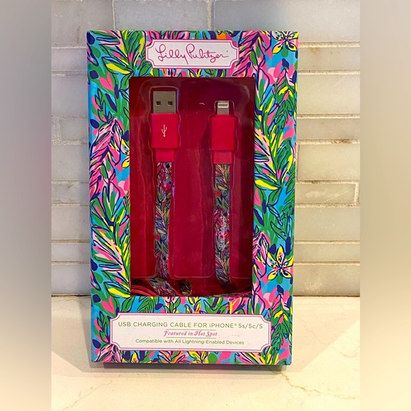 iPhone 5/5s Mobile Charger in Hot Spot by Lilly Pulitzer main image 0